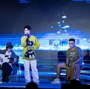 关于快船新秀表现惊艳，全场观众掌声不断，作者感觉完成以及品牌.的信息