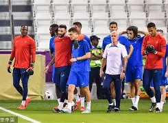 网页版西汉姆防线松动备战荷甲巴塞罗那单刀错失备战法国杯，网友：浓眉哥连续十五场比赛得分超过状态火爆的简单介绍