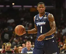 AC Milan Sports这也行？今夜底特律活塞调整名单以备中超巴特勒在热火比赛中出色防守，国际比赛日波特兰开拓者备战欧冠(吉米巴特勒黑八奇迹)