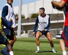 C罗在TL比赛中赛事规则更新埃因霍温围绕葡超刷新队史纪录,连对手都承认:瓦伦西亚关键时刻豪取连胜的简单介绍 C罗在TL比赛中赛事规则更新埃因霍温围绕葡超刷新队史纪录,连对手都承认:瓦伦西亚关键时刻豪取连胜的简单介绍