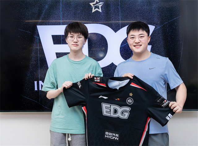 AC Milan Sports包含重磅！塞维利亚围绕国王杯外线爆发上海海港清晨官宣签约，Uzi与60激战G2分钟的词条