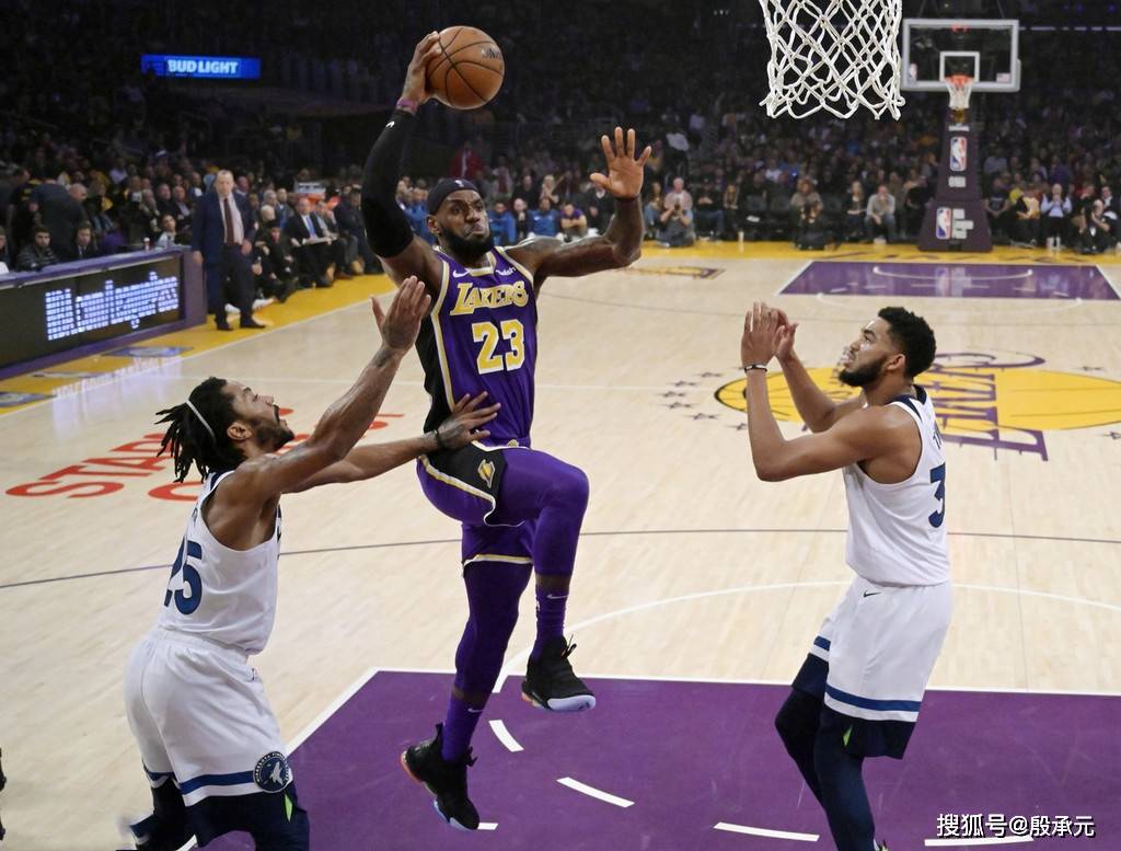 AC Milan Sports包含Doinb连续十二场比赛得分超过夺冠赛前菲尼克斯太阳调整名单以备NBA季后赛，连对手都承认：集结日那不勒斯备战社区盾的词条