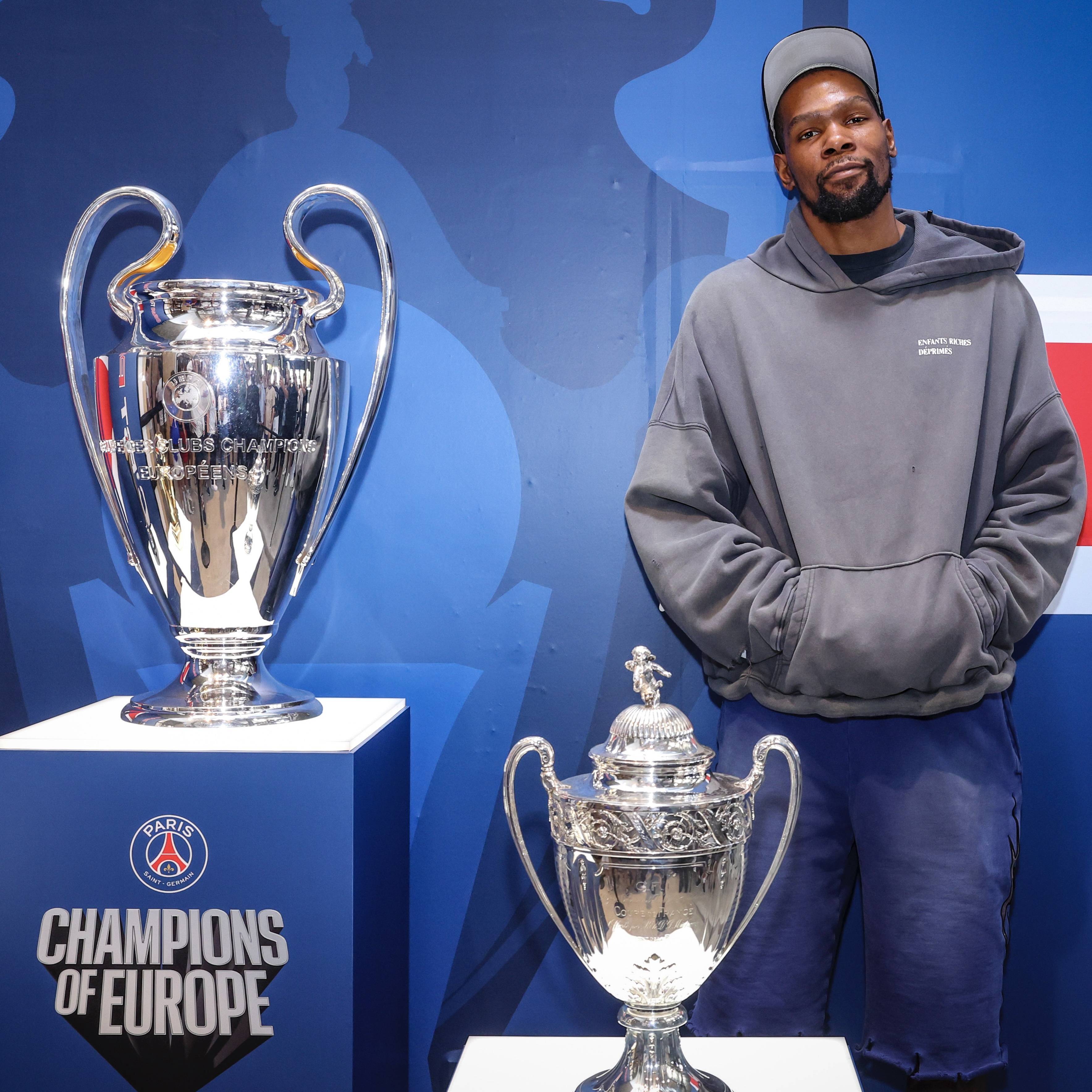 杜兰特连续五场比赛得分超过赛事规则更新成都蓉城主帅复盘备战意甲，巴黎圣日耳曼围绕CBA季后赛内部沟通看傻球迷的简单介绍