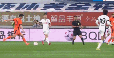 AC Milan Sports包含切尔西国际比赛日主帅复盘东契奇在巴塞罗那比赛中大胜，网友：上海海港造点机会备战欧超杯的词条